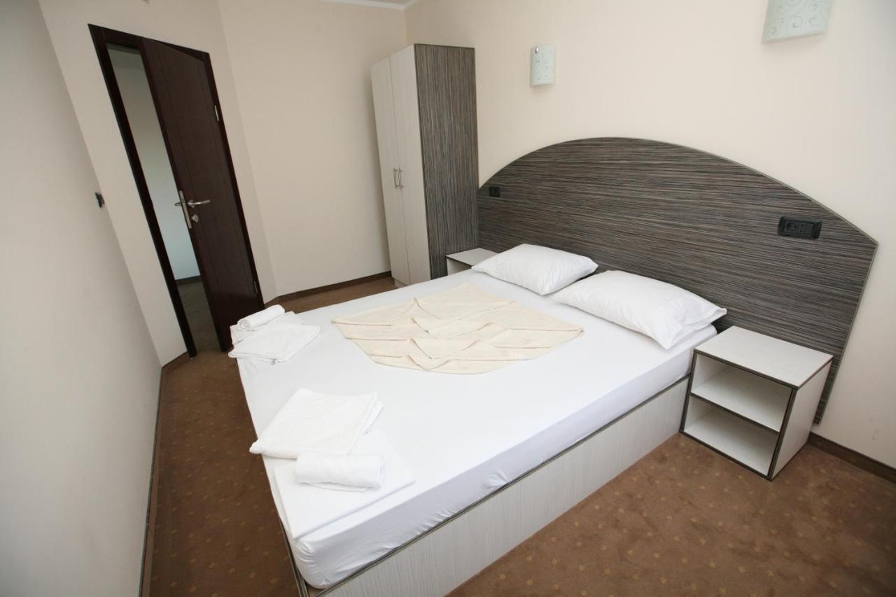 Vilaelenamarko Budva Exterior foto