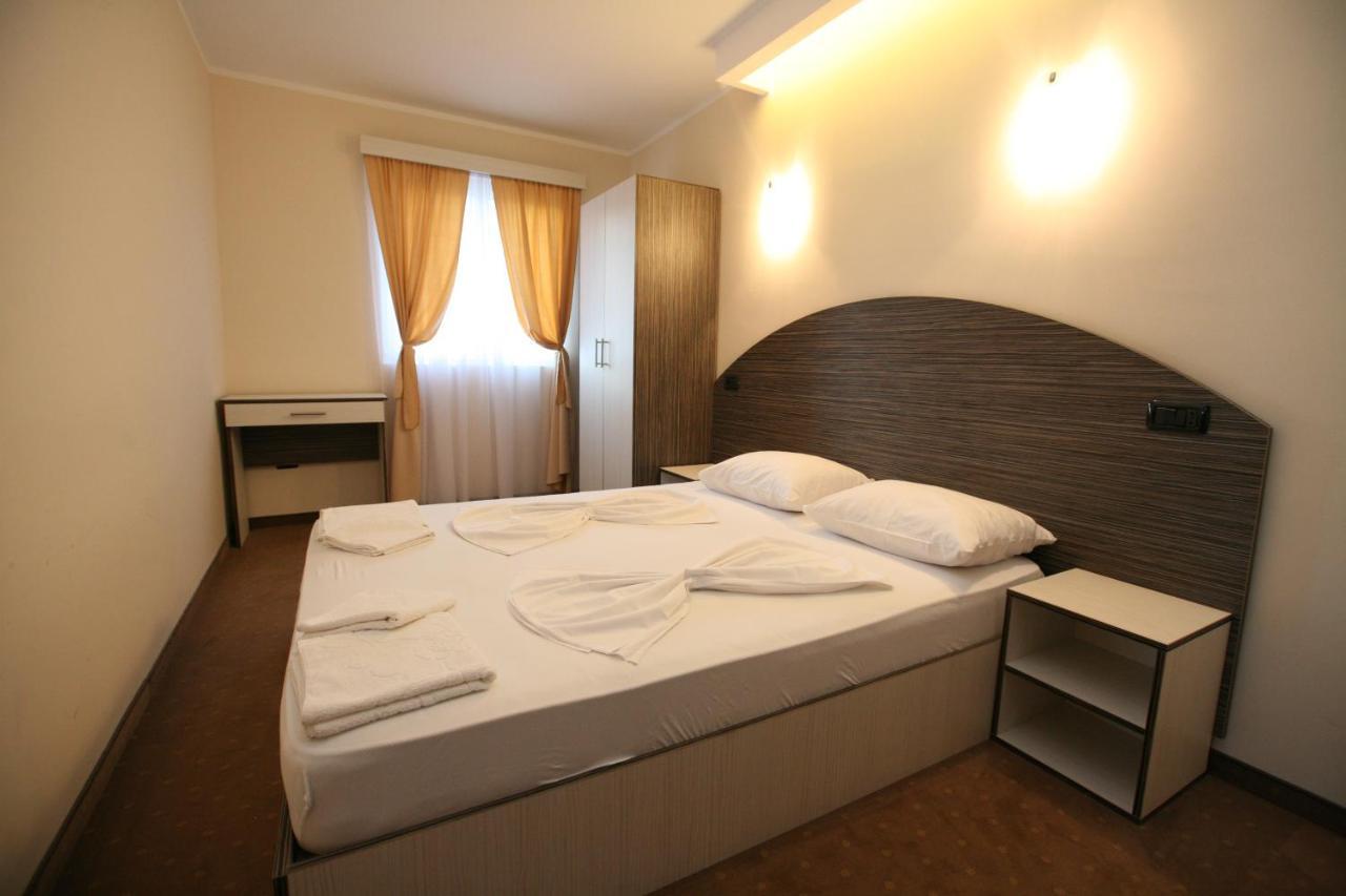 Vilaelenamarko Budva Exterior foto